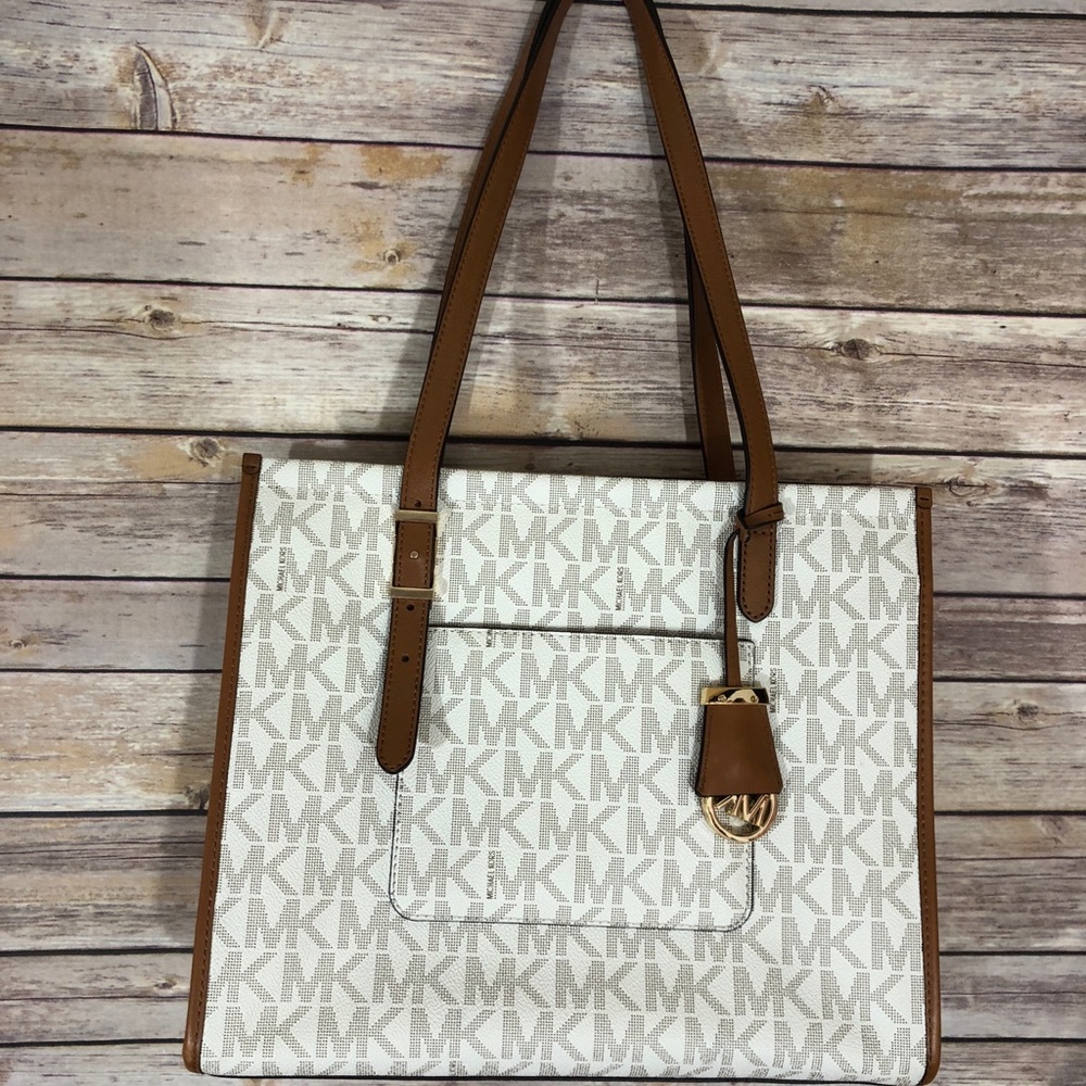 Micheal Kors large Logo Tote